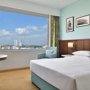 Executive Queen Room